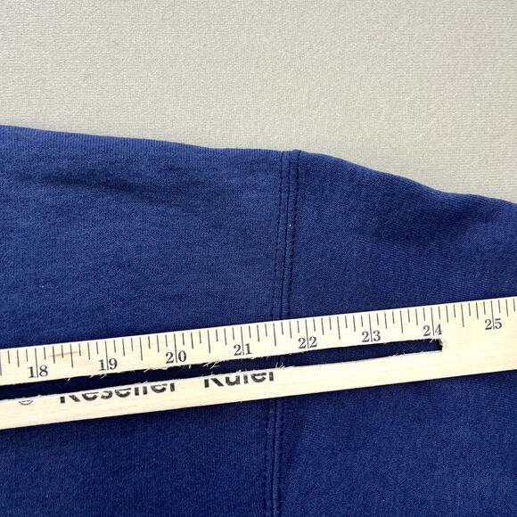 New York University Sweatshirt Adult Medium Navy Blue Crewneck NYU Logo College - Picture 10 of 10